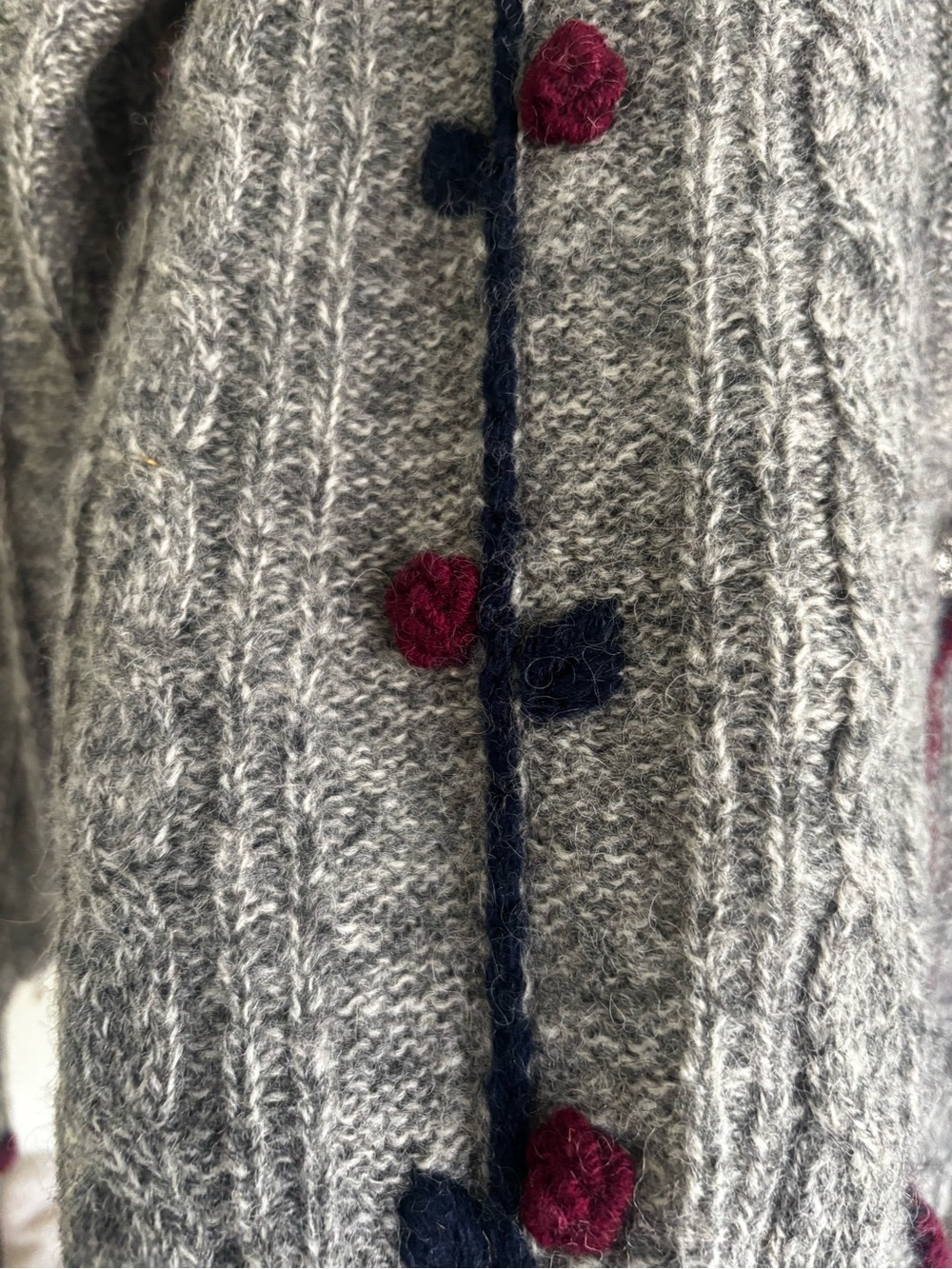 Vintage 80s SKYR Sportswear 100% Wool Cardigan Sweater Gray Cable Knit Hand Knit - Picture 11 of 13